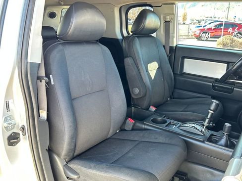 Used 2007 Toyota FJ Cruiser 4WD image 19