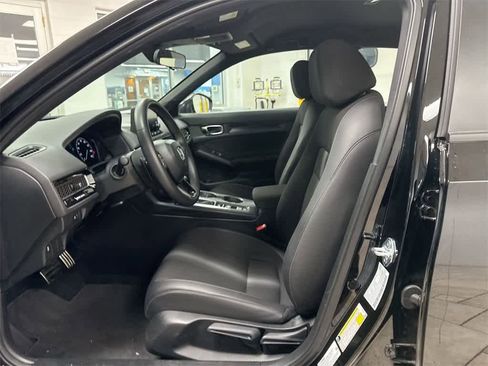 Certified 2025 Honda Civic Sport image 17