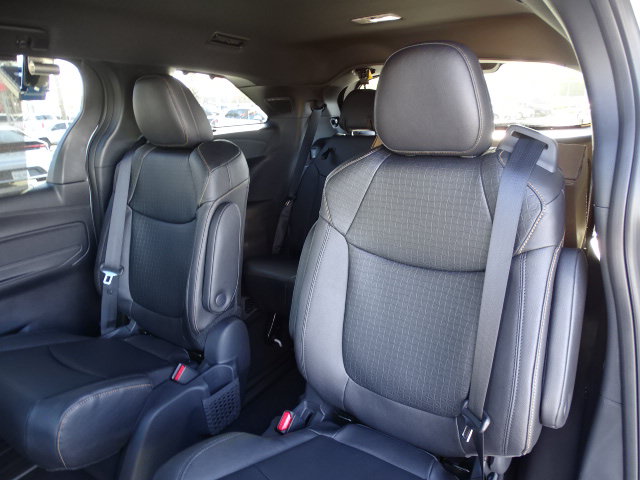 New 2026 Toyota Sienna XLE Woodland Edition AWD/4WD image 12