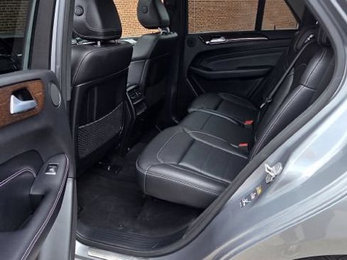 Used 2014 Mercedes-Benz ML 350 4MATIC w/ Premium 1 Package image 10