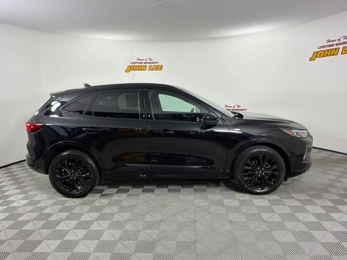 Used 2023 Ford Escape ST-Line Elite AWD/4WD image 7