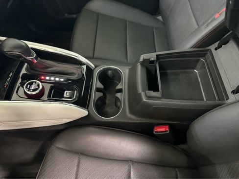 Used 2024 GMC Canyon AT4X AWD/4WD image 22