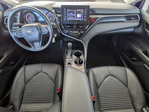 Used 2024 Toyota Camry SE image 16