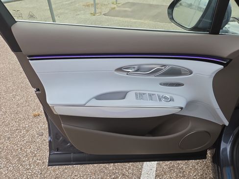 New 2026 Genesis GV70 2.5T Advanced image 5