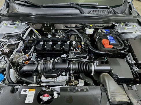 Used 2022 Honda Accord Sport image 9