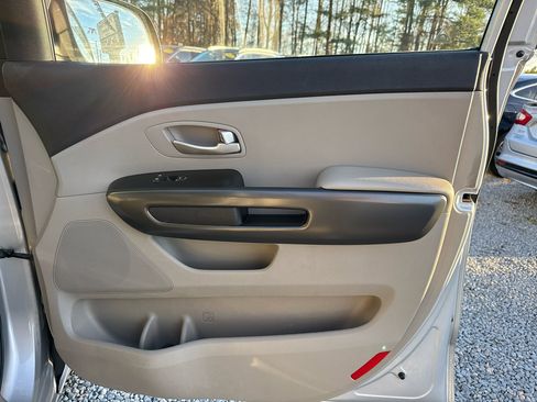 Used 2020 Kia Sedona EX image 23