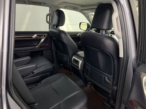 Used 2018 Lexus GX 460 Premium image 23