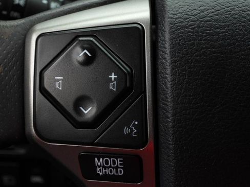 Used 2019 Toyota Tacoma SR5 RWD image 61