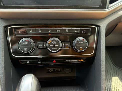 Used 2019 Volkswagen Atlas SEL Premium AWD/4WD image 40