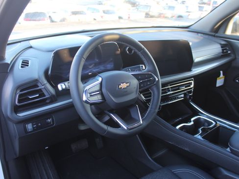 New 2026 Chevrolet Traverse LT image 10