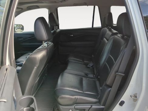 Used 2017 Honda Pilot Touring image 17
