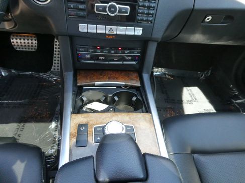 Used 2015 Mercedes-Benz E 350 4MATIC Sedan image 23