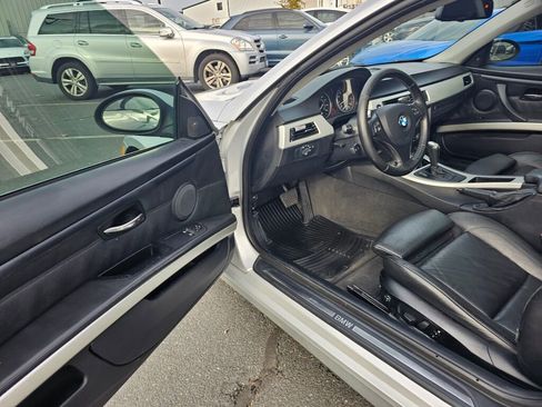 Used 2007 BMW 335i Coupe image 12
