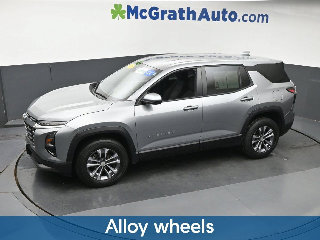Used 2025 Chevrolet Equinox LT w/ Safety and Technology Package FWD image 23