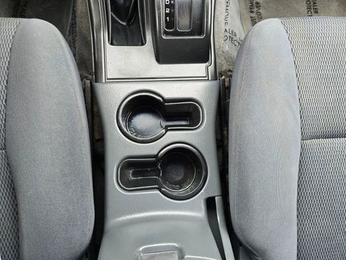 Used 2004 Nissan Frontier S/C AWD/4WD image 32