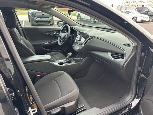 Used 2023 Chevrolet Malibu LT image 9