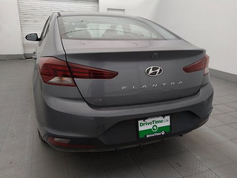 Used 2019 Hyundai Elantra SE FWD image 6