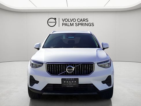 New 2025 Volvo XC40 B5 Core w/ Protection Package Premier image 5