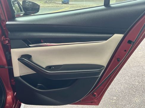 Used 2019 MAZDA MAZDA3 AWD Sedan w/ Select Package image 27