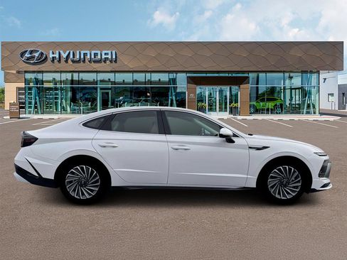 New 2026 Hyundai Sonata Limited image 9