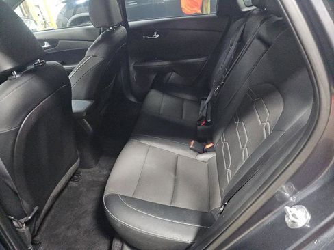 Used 2021 Kia Forte GT-Line w/ GT-Line Premium Package image 13