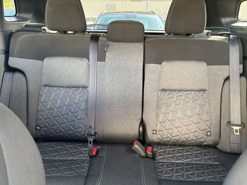 Used 2025 Nissan Kicks SV image 36