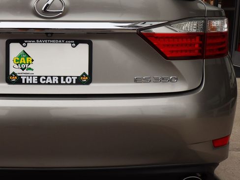Used 2015 Lexus ES 350 FWD image 20