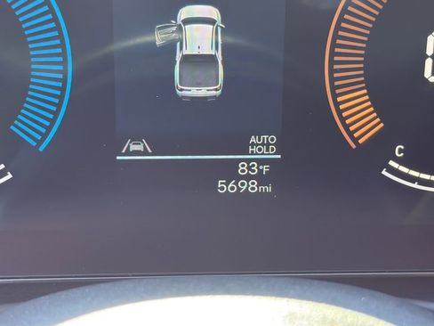 Used 2025 Hyundai Santa Cruz SE image 25