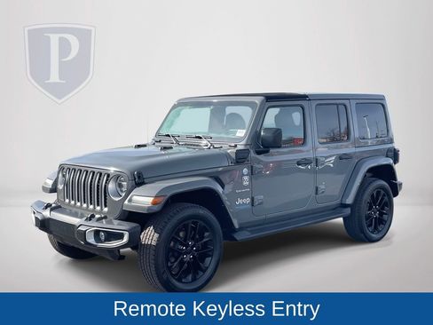 Used 2021 Jeep Wrangler Unlimited Sahara w/ Cold Weather Group image 4