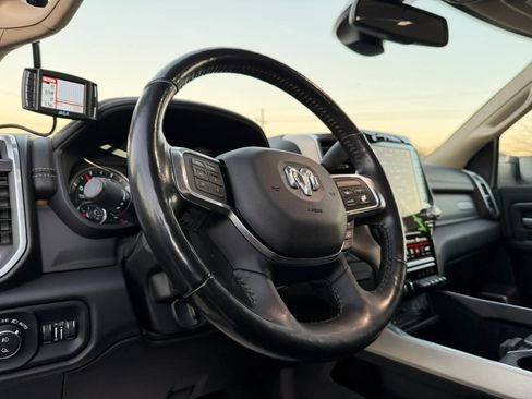 Used 2019 RAM 2500 Laramie image 11