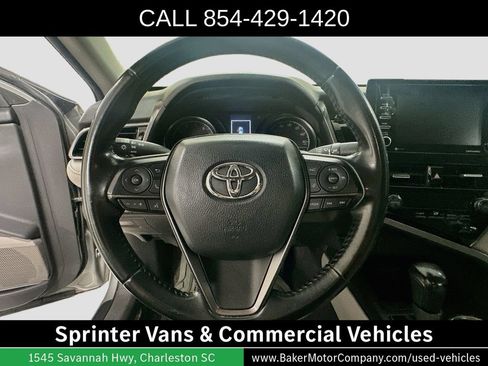 Used 2021 Toyota Camry SE FWD image 12