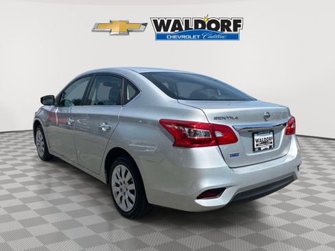 Used 2019 Nissan Sentra S FWD image 4
