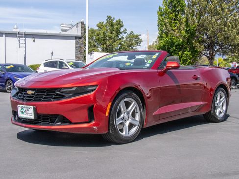 Used 2023 Chevrolet Camaro LT image 3