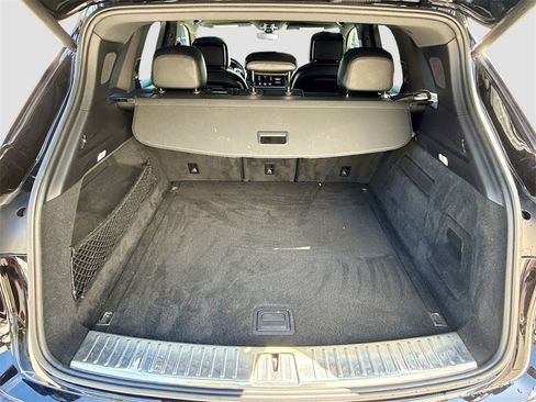 Used 2021 Porsche Cayenne S image 29