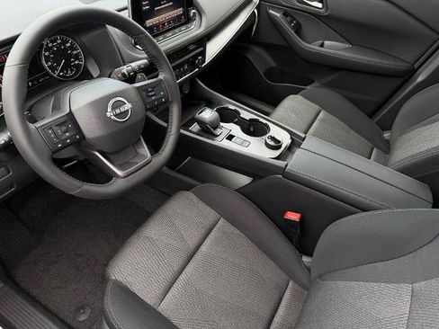 New 2026 Nissan Rogue SV AWD/4WD image 16