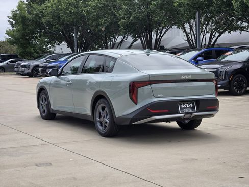 New 2026 Kia K4 FWD image 3