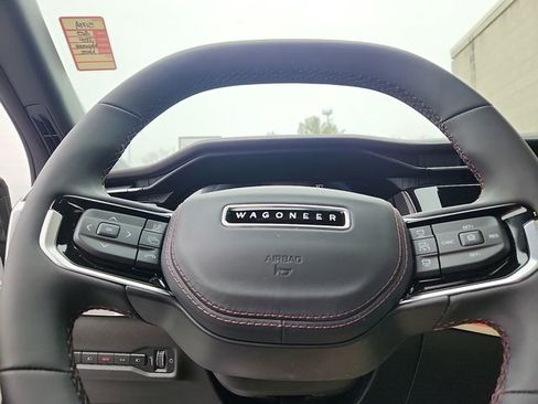 Used 2025 Jeep Wagoneer S Limited image 20