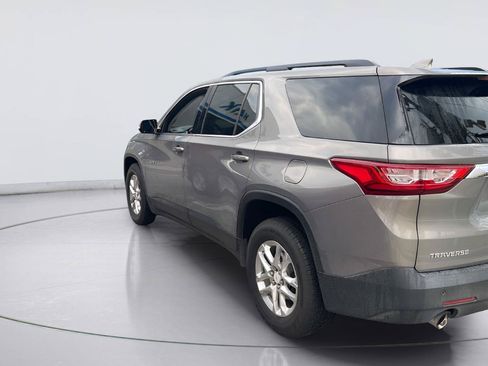 Used 2019 Chevrolet Traverse LT w/ LPO, Floor Liner Package FWD image 3