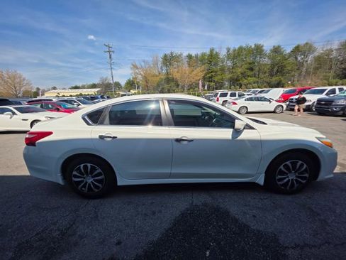 Used 2018 Nissan Altima 2.5 S w/ S Convenience Package image 4
