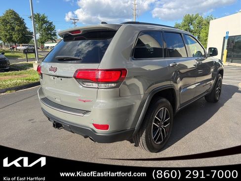 Used 2021 Jeep Grand Cherokee Trailhawk w/ Trailhawk Luxury Group AWD/4WD image 8