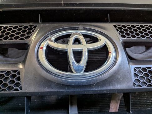 Used 2012 Toyota Tundra 4x4 Double Cab image 46