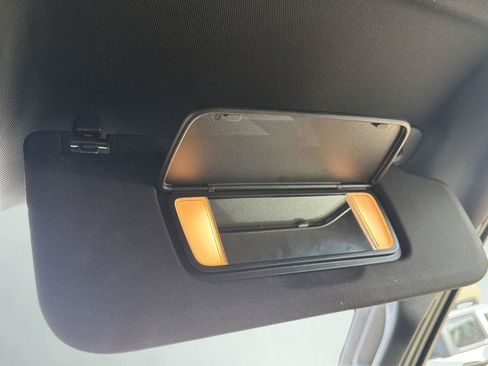 Used 2023 Chevrolet Suburban Premier image 38