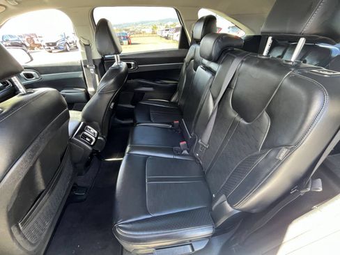 Used 2024 Kia Sorento S FWD image 27