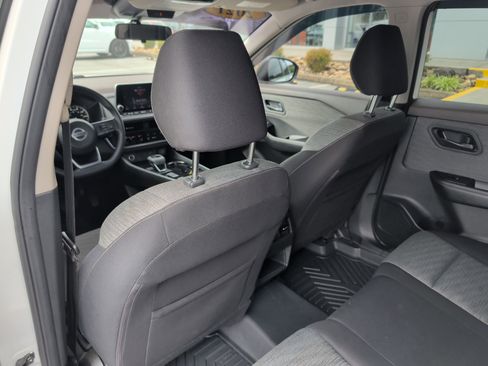 Used 2021 Nissan Rogue S FWD image 15