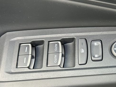 Certified 2025 Honda Accord SE image 13