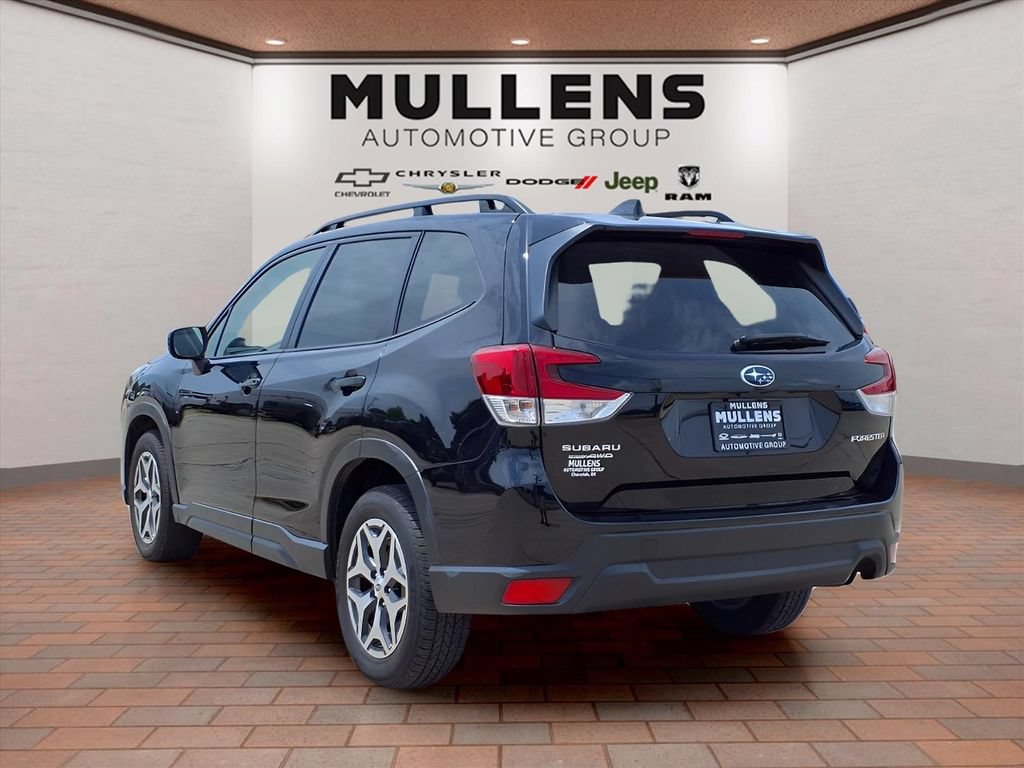 Used 2023 Subaru Forester Premium AWD/4WD image 7