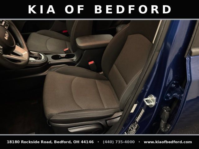 Certified 2022 Kia Forte LXS FWD image 12