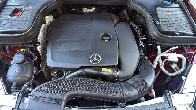 Used 2020 Mercedes-Benz GLC 300 image 28