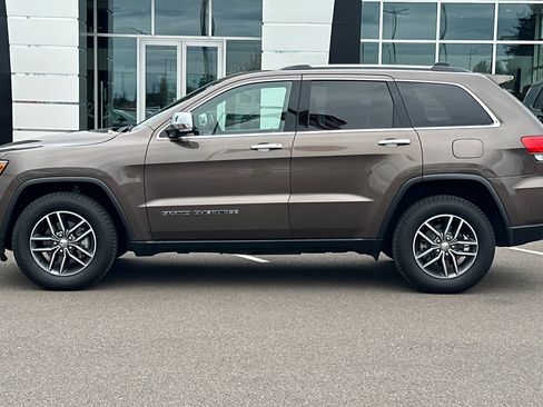 Used 2018 Jeep Grand Cherokee Limited w/ Luxury Group II image 7