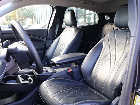 Used 2022 Ford Mustang Mach-E Select image 28